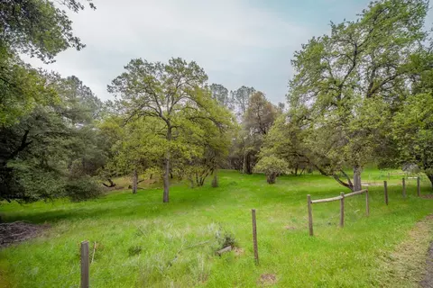 View/Area - 5454 Oak Leaf Cir, Placerville, CA 95667 photo 13 of 13