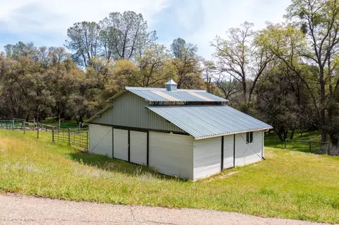 Exterior - 5454 Oak Leaf Cir, Placerville, CA 95667 photo 16 of 29