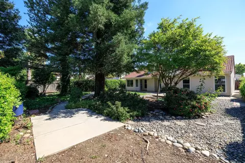Exterior - 4041 St Joseph Pl, Turlock, CA 95382 photo 7 of 9