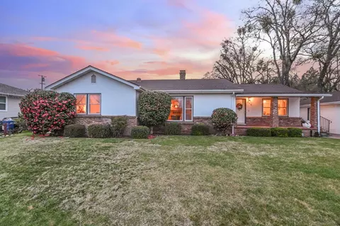 Exterior - 309 E Sierra View Dr, Jackson, CA 95642 photo 50 of 54