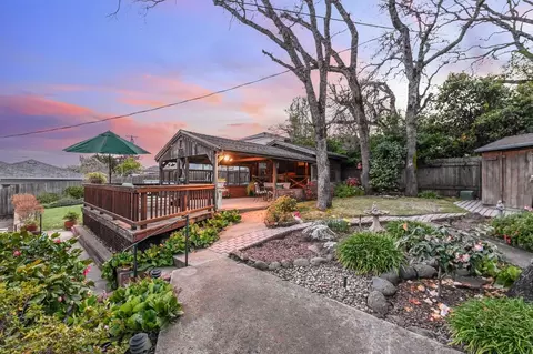 Exterior - 309 E Sierra View Dr, Jackson, CA 95642 photo 46 of 54