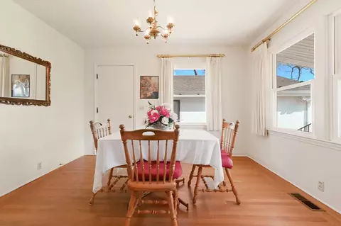 Dining - 309 E Sierra View Dr, Jackson, CA 95642 photo 1 of 3