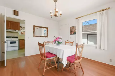 Dining - 309 E Sierra View Dr, Jackson, CA 95642 photo 2 of 3