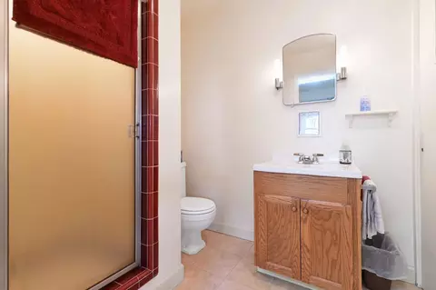 Bath - 309 E Sierra View Dr, Jackson, CA 95642 photo 1 of 2