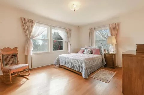 Bedroom - 309 E Sierra View Dr, Jackson, CA 95642 photo 2 of 5