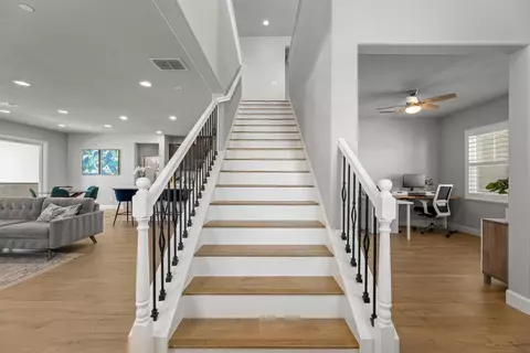 Entry Way - 2401 Galloping Trail Ct, Rocklin, CA 95765 photo 3 of 3
