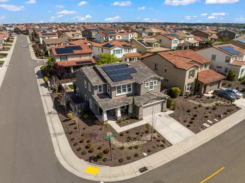 View/Area - 2401 Galloping Trail Ct, Rocklin, CA 95765 photo 7 of 12