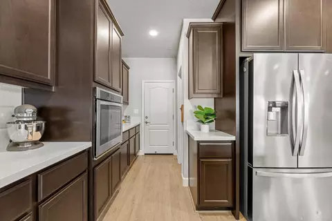 Kitchen - 2401 Galloping Trail Ct, Rocklin, CA 95765 photo 7 of 15