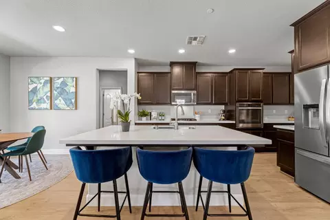 Kitchen - 2401 Galloping Trail Ct, Rocklin, CA 95765 photo 10 of 15