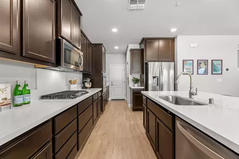 Kitchen - 2401 Galloping Trail Ct, Rocklin, CA 95765 photo 13 of 15