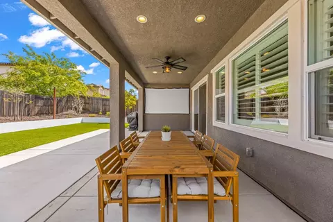 Exterior - 2401 Galloping Trail Ct, Rocklin, CA 95765 photo 8 of 22