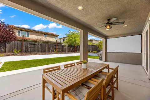Exterior - 2401 Galloping Trail Ct, Rocklin, CA 95765 photo 9 of 22