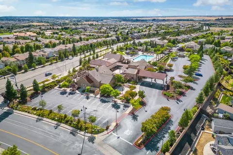 View/Area - 2401 Galloping Trail Ct, Rocklin, CA 95765 photo 11 of 12