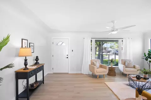 Entry Way - 301 Ferguson Ave, Modesto, CA 95354 photo 1 of 2