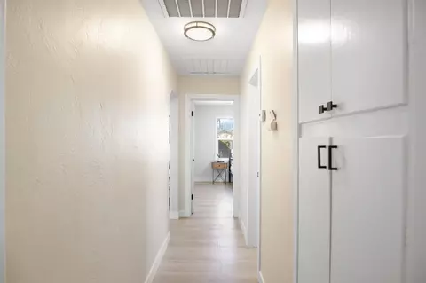 Entry Way - 301 Ferguson Ave, Modesto, CA 95354 photo 2 of 2