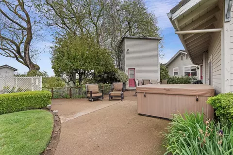 Exterior - 15757 E Sargent Rd, Lodi, CA 95240 photo 23 of 28