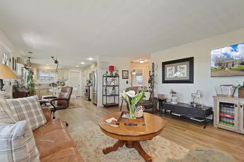 Living - 15757 E Sargent Rd, Lodi, CA 95240 photo 3 of 7