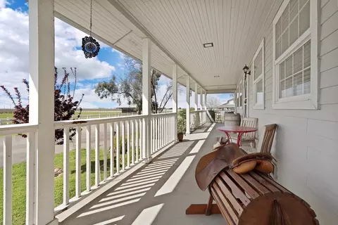 Exterior - 15757 E Sargent Rd, Lodi, CA 95240 photo 15 of 28