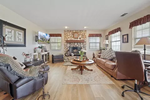Living - 15757 E Sargent Rd, Lodi, CA 95240 photo 1 of 7