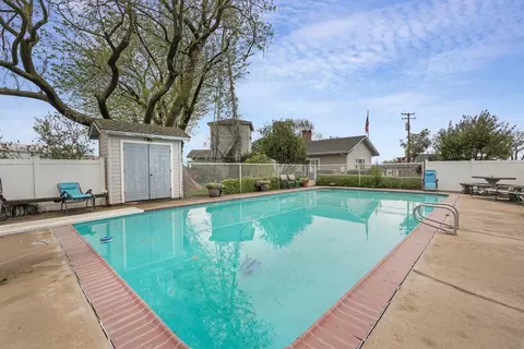 Exterior - 15757 E Sargent Rd, Lodi, CA 95240 photo 25 of 28