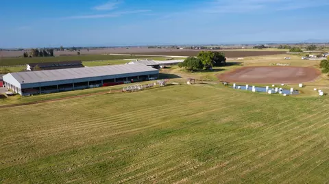 View/Area - 15757 E Sargent Rd, Lodi, CA 95240 photo 8 of 10