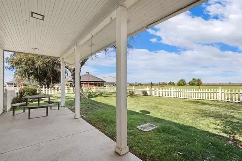 Exterior - 15757 E Sargent Rd, Lodi, CA 95240 photo 16 of 28