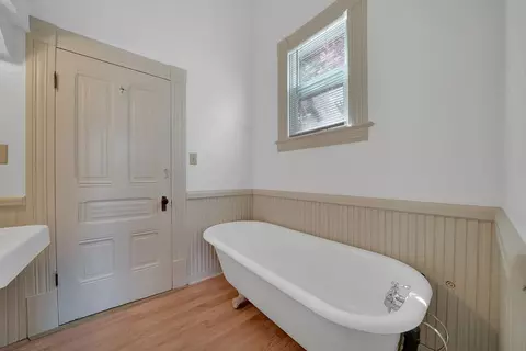 Bath - 420 Pitt St, Jackson, CA 95642 photo 1 of 4