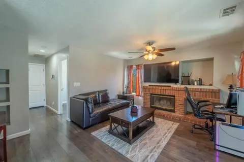 841 Donne Brook Ln, Modesto, CA 95351 photo 9