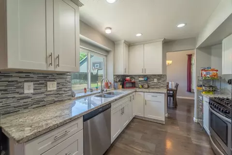 841 Donne Brook Ln, Modesto, CA 95351 photo 7