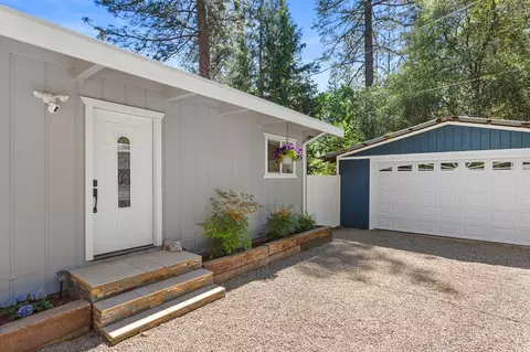 2285 Crestmont Ln, Placerville, CA 95667 photo 5