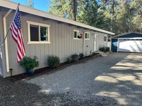 2285 Crestmont Ln, Placerville, CA 95667 photo 3