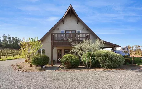 Exterior - 19330 E Stampede Rd, Lodi, CA 95240 photo 7 of 7