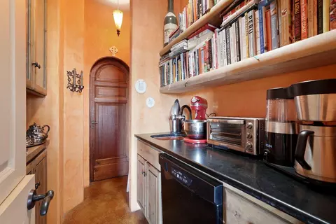 Kitchen - 19330 E Stampede Rd, Lodi, CA 95240 photo 4 of 5