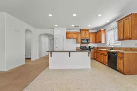Kitchen - 2313 Kiska Dr, Modesto, CA 95355 photo 2 of 6