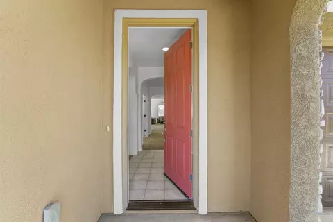 Entry Way - 2313 Kiska Dr, Modesto, CA 95355 photo 1 of 2