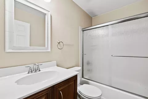 Bath - 2450 Cascade Trl, Cool, CA 95614 photo 1 of 3