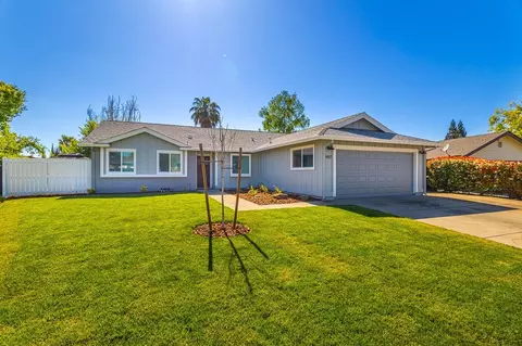 1417 Elm St, Roseville, CA 95678
