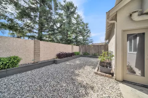 Exterior - 1904 Cobblestone Mnr, Modesto, CA 95355 photo 8 of 16
