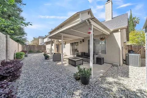 Exterior - 1904 Cobblestone Mnr, Modesto, CA 95355 photo 7 of 16