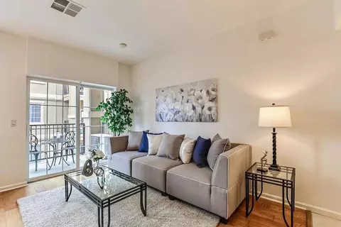 88 N Jackson Ave #315, San Jose, CA 95116