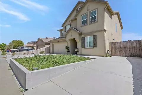 Exterior - 841 White Oak Dr, Williams, CA 95987 photo 2 of 8