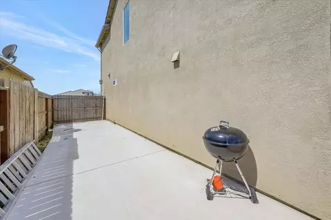 Exterior - 841 White Oak Dr, Williams, CA 95987 photo 7 of 8
