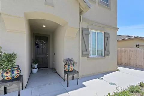 Exterior - 841 White Oak Dr, Williams, CA 95987 photo 3 of 8