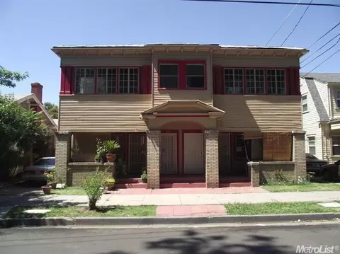 217 E Willow St, Stockton, CA 95202 photo 1