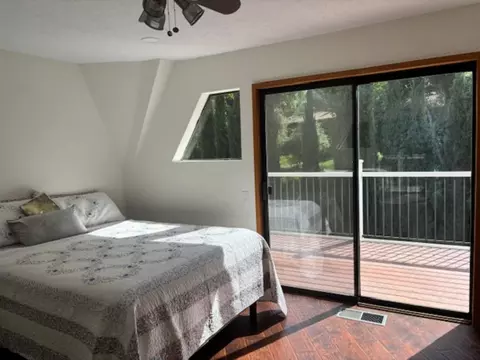 Bedroom - 4053 Crabtree Ct, Carmichael, CA 95608 photo 4 of 5