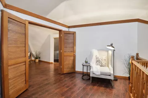 Living - 4053 Crabtree Ct, Carmichael, CA 95608 photo 4 of 5
