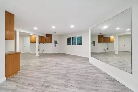 Living - 4053 Crabtree Ct, Carmichael, CA 95608 photo 5 of 5