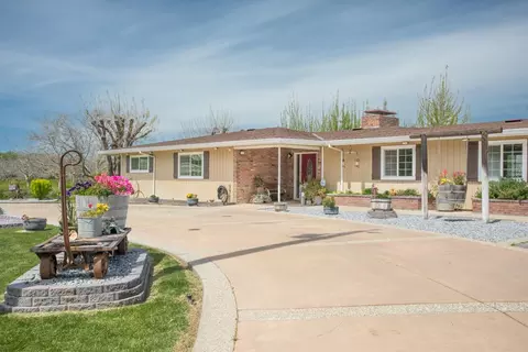 Exterior - 354 Chatfield Ave, Biggs, CA 95917 photo 3 of 27