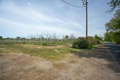 Exterior - 354 Chatfield Ave, Biggs, CA 95917 photo 25 of 27