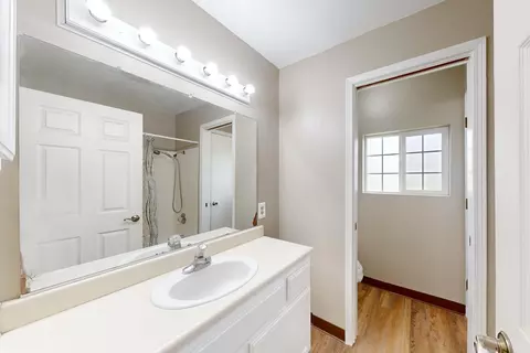 Bath - 354 Chatfield Ave, Biggs, CA 95917 photo 5 of 6